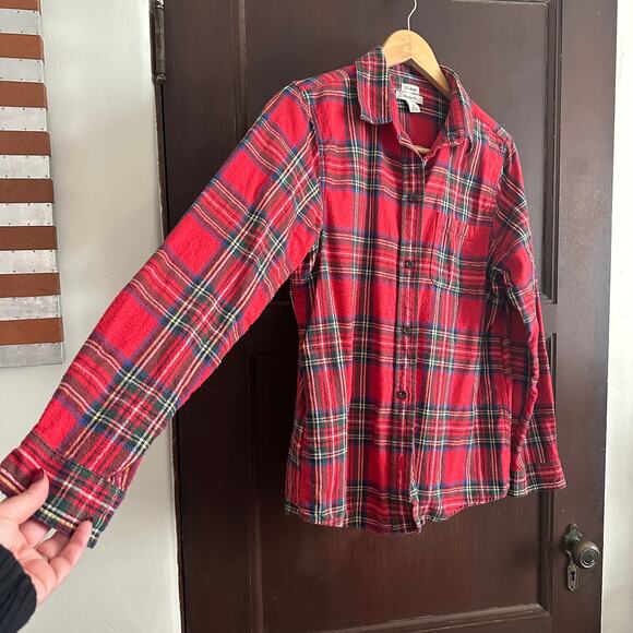 L.L. BEAN | Women's Red Plaid Relaxed Fit Button Down Flannel Shirt | Medium - Picture 5 of 5